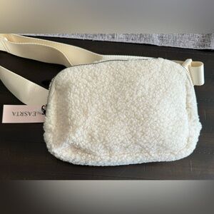 Belt Bag Fleece Sherpa Crossbody Fuzzy use it Everywhere!! Cream/ivory N…